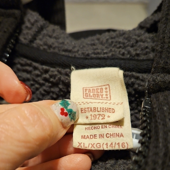 Faded Glory Black Hoodie Heavy Duty with White Graphic With Fleece Lining - Picture 5 of 7